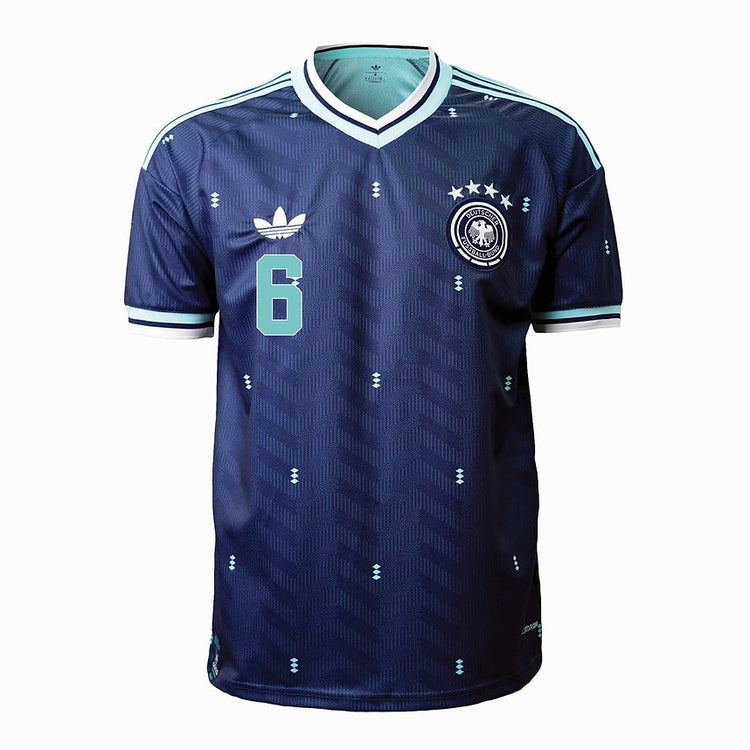 Camiseta de visitante de Alemania para el Mundial 2026 con estampado de Kimmich 6