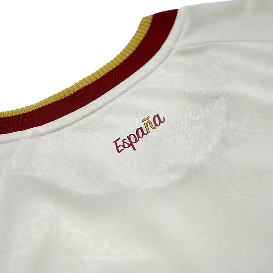 Camiseta de visitante de España para el Mundial 2026